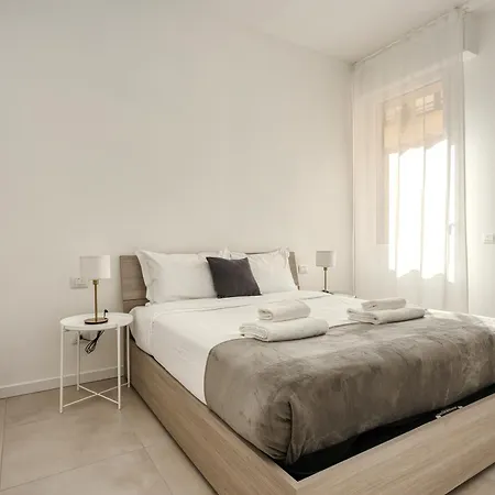 Just Urban - Modern 1-br Navigli - Metro M2 Apartman